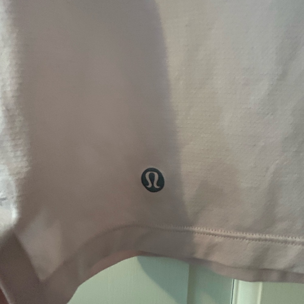 Lululemon Pink Cropped relaxed fit T-Shirt size 4 - Picture 3 of 3